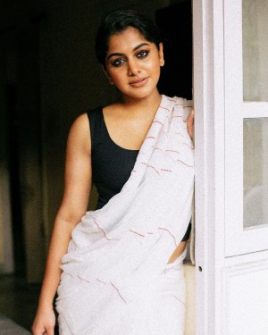 Meera Nandan (aka) Meera Nandaan