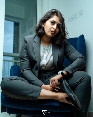 Sanusha (aka) Sanusha Santosh