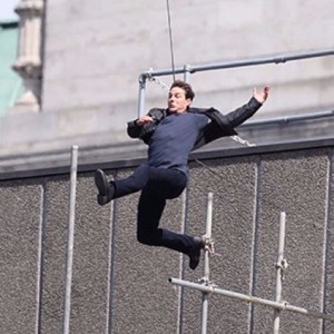 Accident Video: Tom Cruise injured during MI 6 stunts sequence