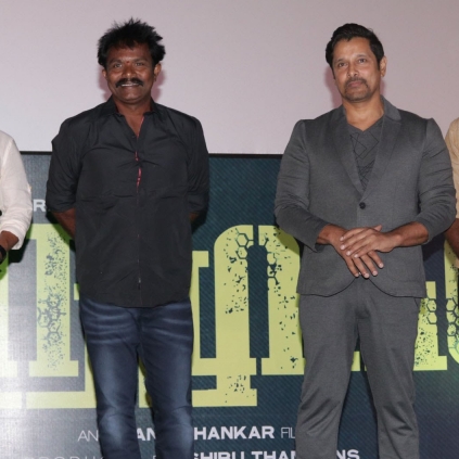 Bobby Simha to play the villain in Vikram's Saamy 2