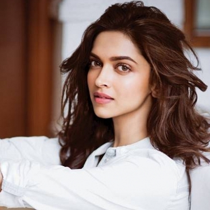 Deepika Padukone wins a good response from the crowd for her outfit at the Cannes