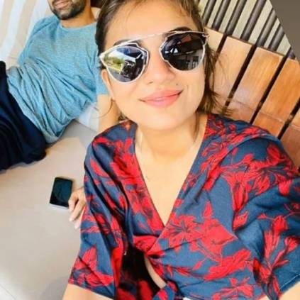 Nazriya in red charming make over, photos went viral
