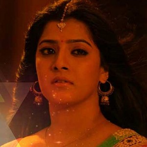 Varalaxmi bags this prestigious award at the Behindwoods Gold Medals 2017