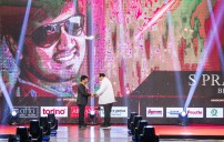 Behindwoods Gold Medals 2017 - The Awarding Set 3