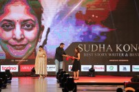 Behindwoods Gold Medals 2017 - The Awarding
