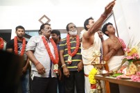 Kaththi Sandai (aka) Kaththi Sandai