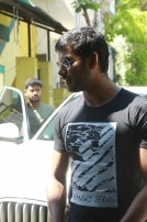 Kaththi Sandai (aka) Kaththi Sandai