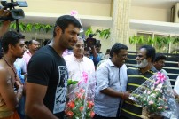 Kaththi Sandai (aka) Kaththi Sandai