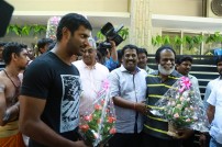 Kaththi Sandai (aka) Kaththi Sandai