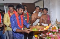 Kaththi Sandai (aka) Kaththi Sandai