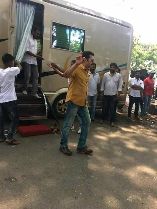 Streetlights (aka) Street lights