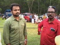 Valiya Chirakulla Pakshikal (aka) Birds With Large Wings