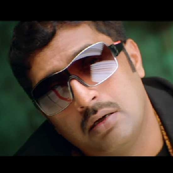 "Enaku moonu vishiyam romba pudikum"