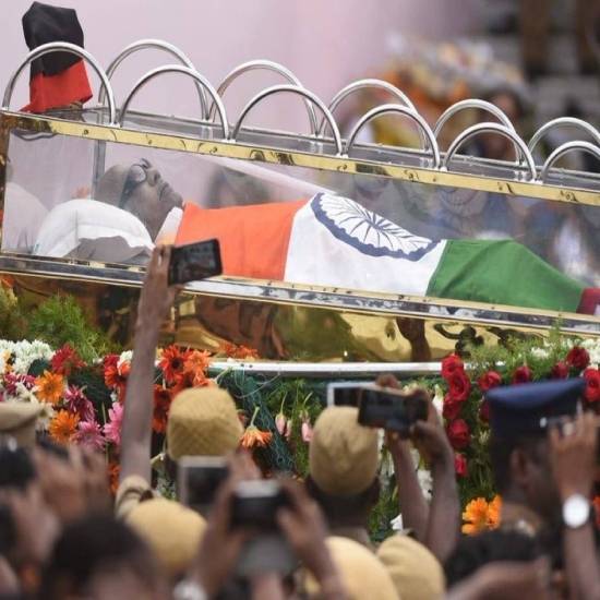 ஓய்வறியாத சூரியன்