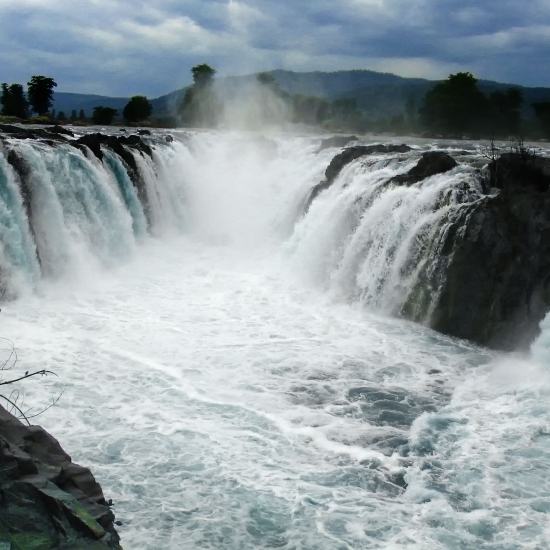 Hogenakkal Falls
