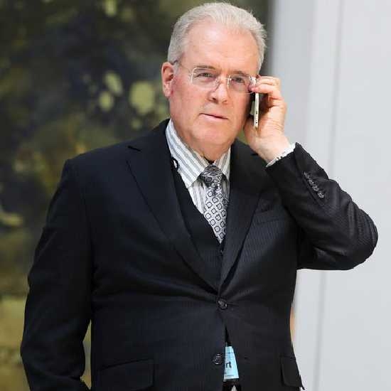 What is the relationship between the data analysis firm and Trump?