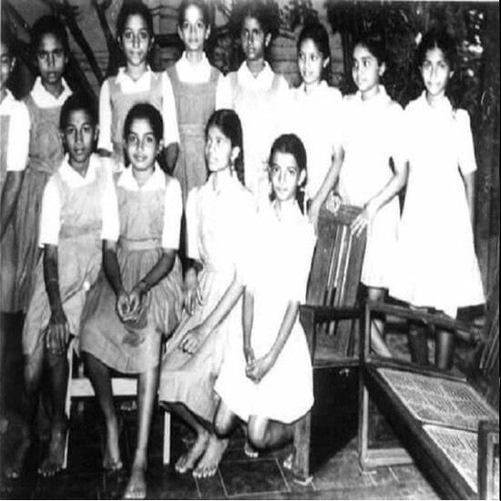 மாநிலத்தின் முதல் மாணவி