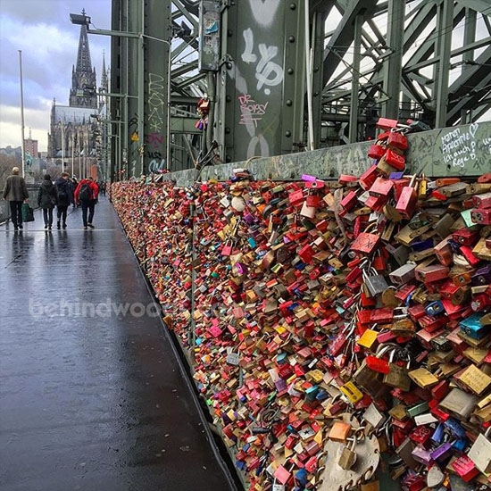 Hohenzollern bridge, Cologne, Germany
