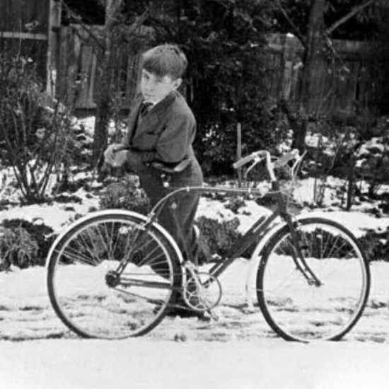 A young Stephen Hawking ready to throw a snowball