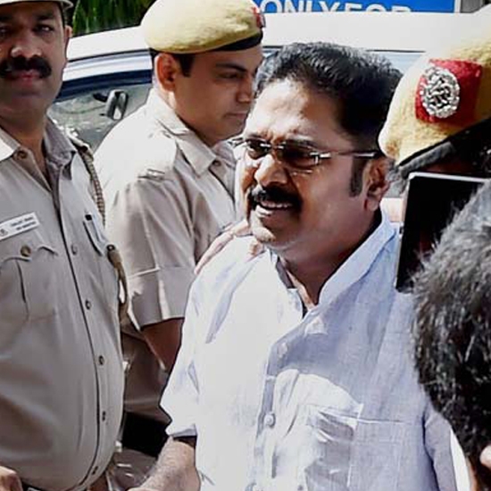 Two-Leaves Symbol Battle