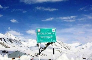 500 pilgrims stranded at Baralacha Pass