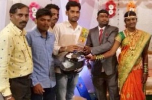 Bidar wedding guests get helmets as gifts