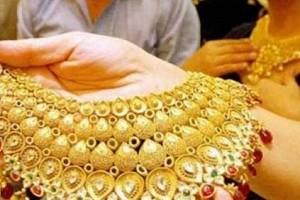 Gold and Silver Prices Fall Today; Biggest Drop in 7 Years: Check Details