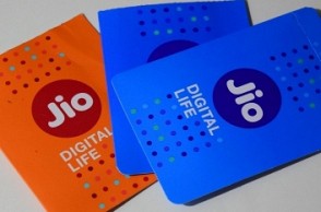 Jio announces triple cashback offer upto Rs 2,599 on Rs 399 pack
