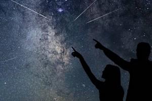 2020's Brightest Meteor Shower To Light Up Indian Sky Today & Tomorrow: Check When and How To WATCH!   