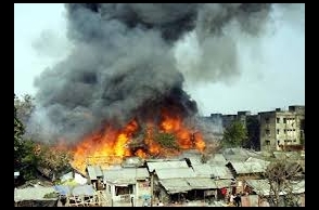100 shanties burnt as fire breaks out in slum