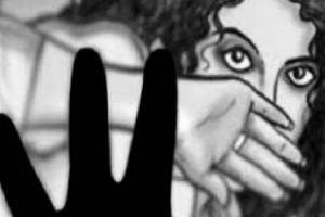 Teenage Girl Gets Gang-Raped; Runs Naked for Half Kilometre to Escape!