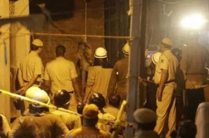 2 Dead After Building Collapses In Delhi, Photos Go Viral