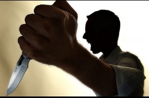 Mumbai horror: Man stabs girlfriend, attempts suicide