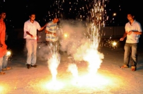 Bursting of crackers on New Year banned in these areas