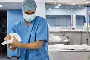 Delhi Doctor, Wife, Daughter Test Positive for Coronavirus; Hospital Visitors Quarantined!