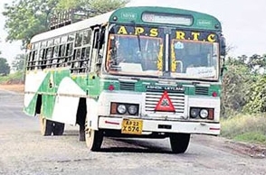 Drunken man steals government bus to reach home; plunges into pole; gets arrested