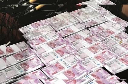 fake currencies smuggled from pakistan to mumbai airport