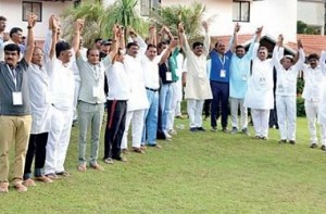 Gujarat Congress MLAs back home ahead of Rajya Sabha polls