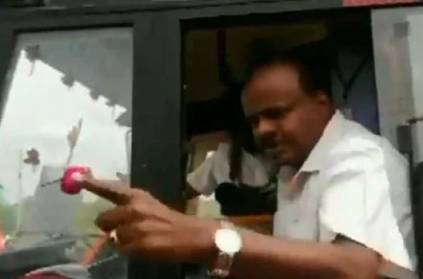 Karnataka CM Gets Angry As Workers Block Convoy: Watch Video