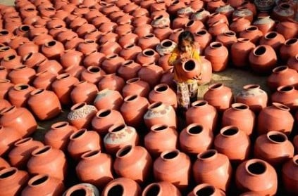 Kerala man distributes 10,000 earthen pots to quench the thirst of bir