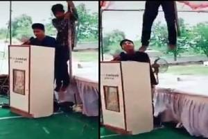 Video Viral: Wind Lifts Man Holding Tent Pole; People Relate To Chandrayaan