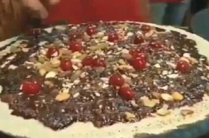Man making chocolate Cherry Dosa is going viral online: Watch