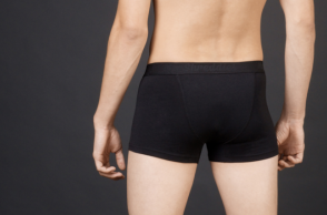 Man uses special underwear to steal expensive gadgets from malls