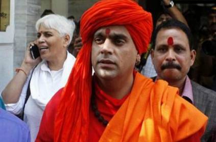 "Provide help to those who avoid beef": Swami Chakrapani on Kerala Floods