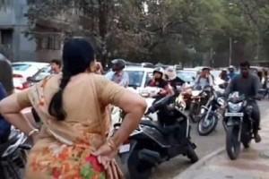 Video: Senior Citizen Scolds Bikers For Riding on Footpath; Twitter Calls Her 'Hero'