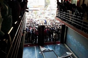 Students vandalize college, accuse dean of sexual harassment