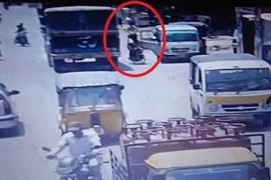Tragic Video! Two killed in road accident after driver opens car door