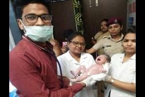Woman delivers baby at one-rupee clinic on railway station