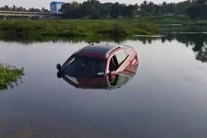Depressed over mother's death, man dumps BMW car in river - details!