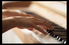 Man hits single piano key 824 times in 1 Minute